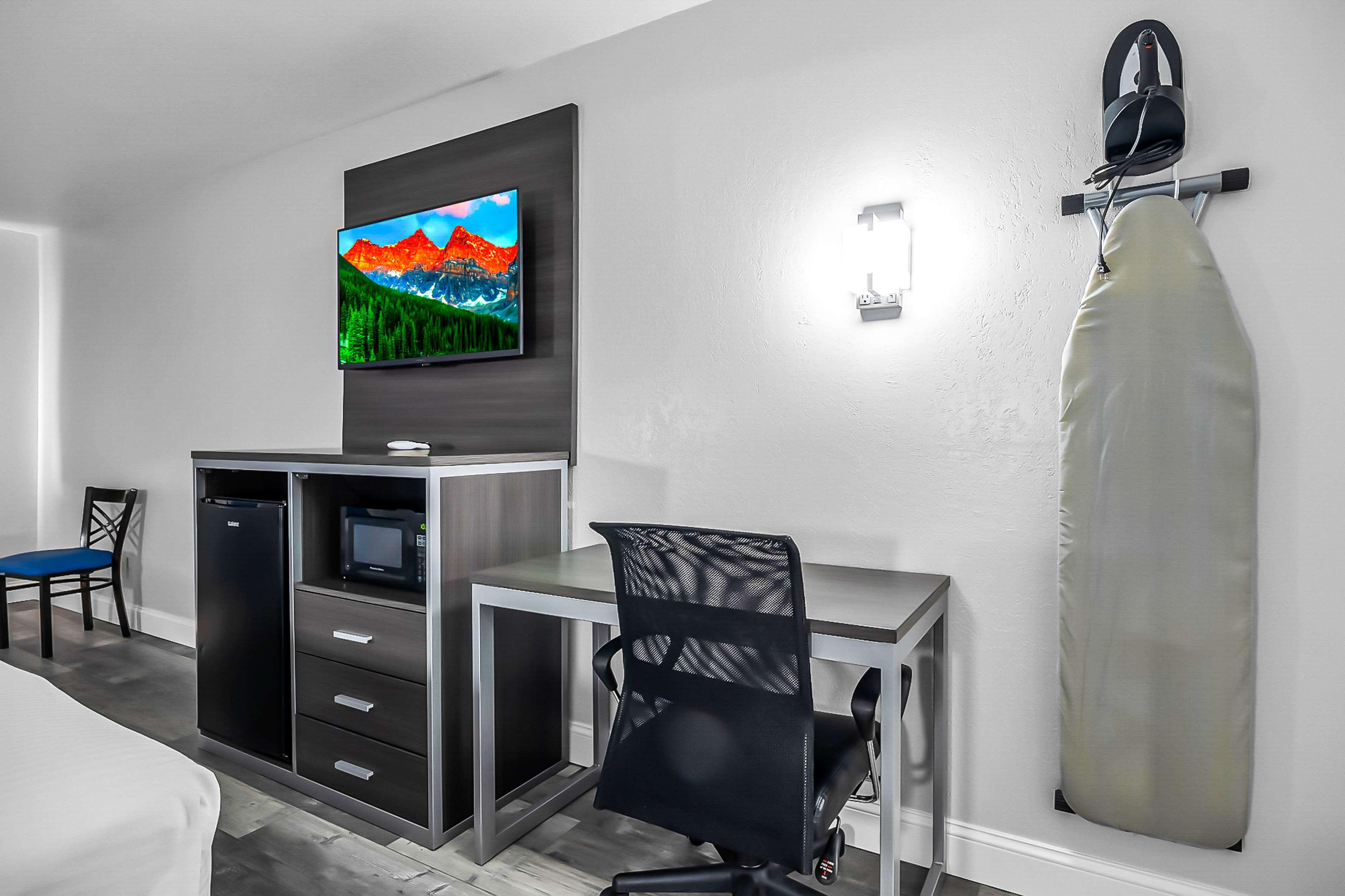 Surestay Hotel By Best Western Oklahoma City West Экстерьер фото