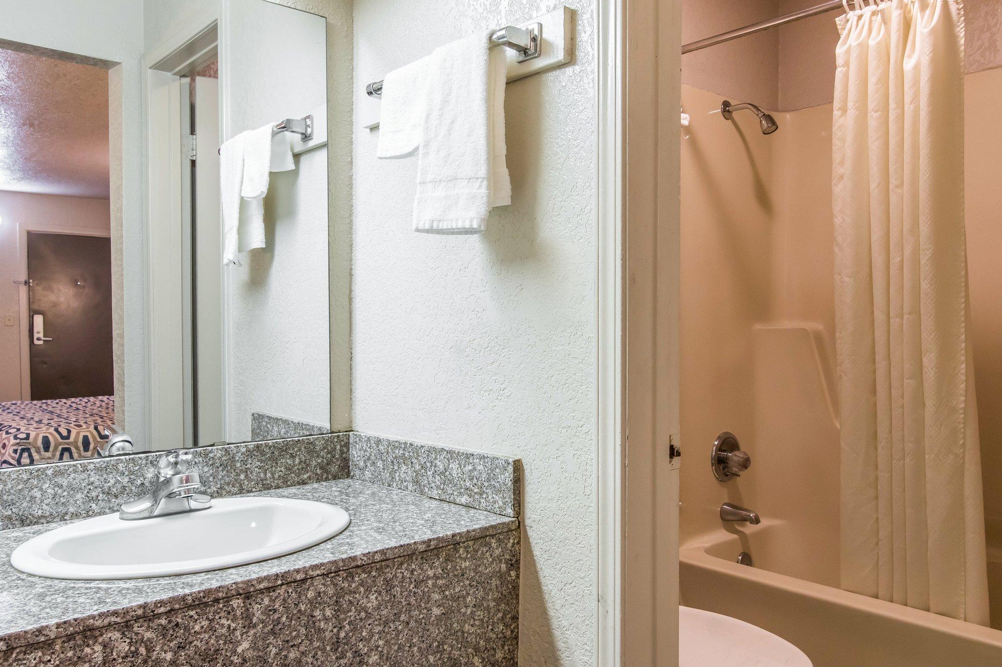 Surestay Hotel By Best Western Oklahoma City West Экстерьер фото